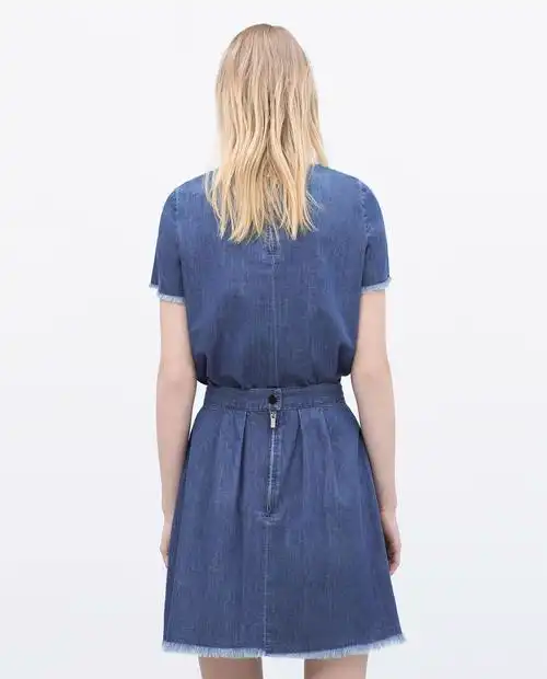 磨损下摆牛仔裙