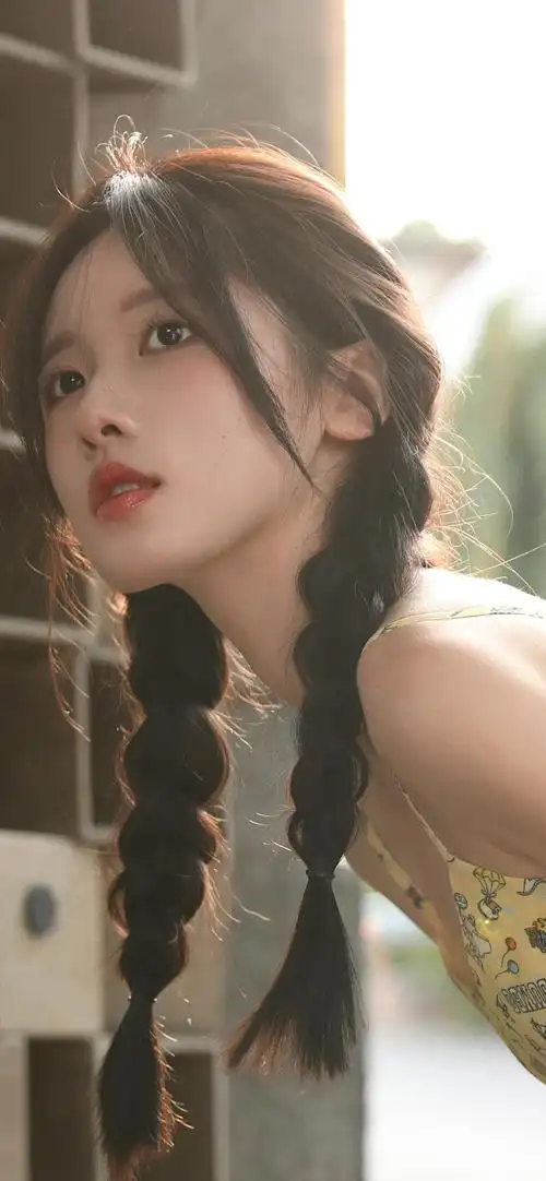 2021最潮手机壁纸最流行好看的女生iphone锁屏壁纸高清