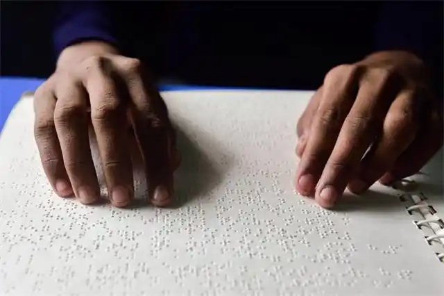 盲人的世界是什么样的真是一片漆黑真实情况超出你的想象