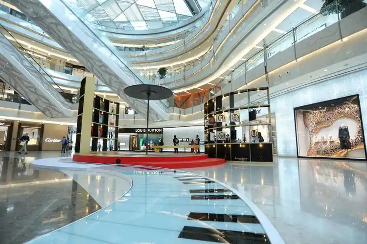 乐活丨上海ifc商场 世纪音乐巨星艺术盛宴