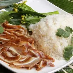 老师父卤水猪耳饭