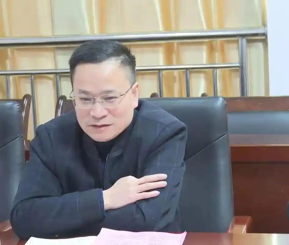 县委副书记,县长巫太明深入万安中学调研高三年级复习备考工作