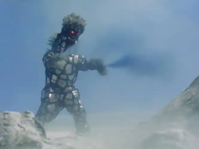 /p> p>玛扎拉斯星人操控的,全身覆盖着镜子的奇特怪