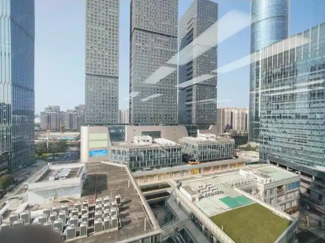 错过拍大腿,南宁良庆五象大道南宁绿地中心写字楼出租-南宁58同城