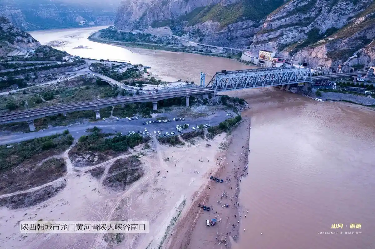 黄河晋陕峡谷的尽头叫做龙门,这里也是黄河中下游地区 - 抖音