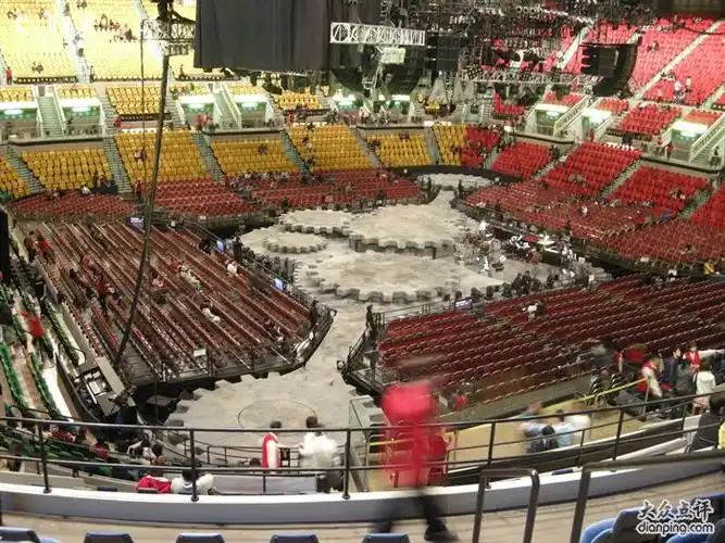 p>香港体育馆,也称为红磡体育馆(简称红馆),是中国香港地区的综合