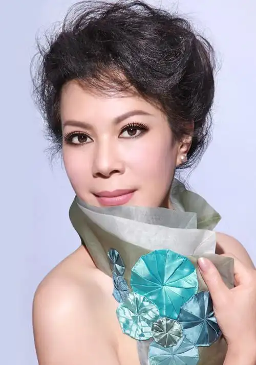 金秋厦门著名女中音歌唱家梁宁独唱音乐会