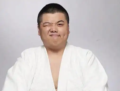 港圈的5位胖子演员:秦煌病危入院,70岁郑则仕仍在拍戏