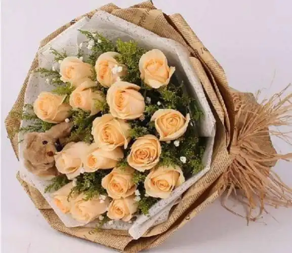 心理学:你喜欢哪束香槟色玫瑰?测试你和他的爱情路有多长?_腾讯网