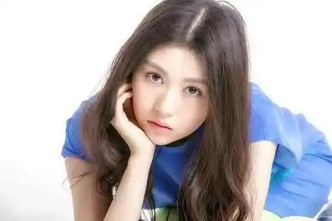 《暖春》小花张妍,6岁出道10岁成最小影后,如今美到不敢认!