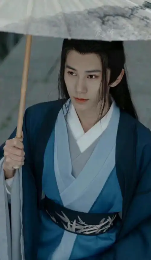 古装美男天花板#张真源古装造型真的绝可以是英气十足的江湖少侠!