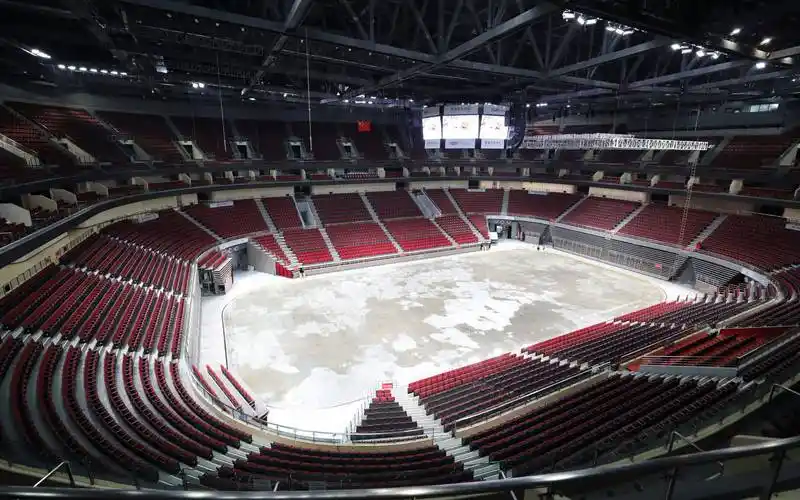 五棵松体育馆改造完成,冬奥时将承接冰球比赛项目_手机搜狐网