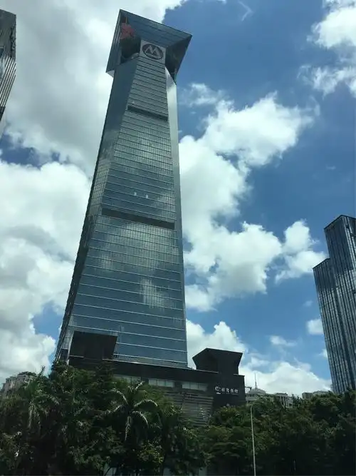 三天一层的深圳世贸大厦