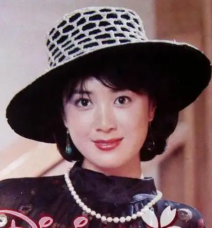 傅艺伟当年演妲己(傅艺伟拍戏险失明)(7)