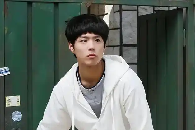 一大妈在地铁上鼓吹耶稣,反被大学生上了一课|信仰|哥白尼|朴宝剑