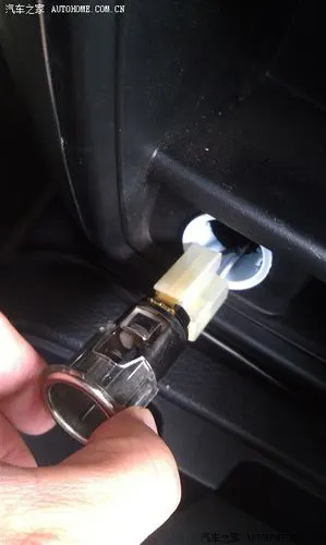 求更换点烟器总成的过程图