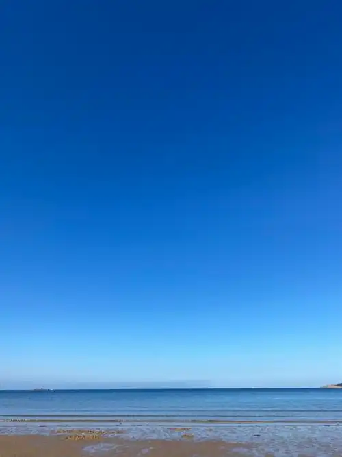 如何形容蔚蓝的天空