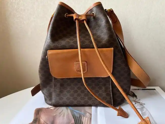 celine赛琳棕花抽绳水桶包3k