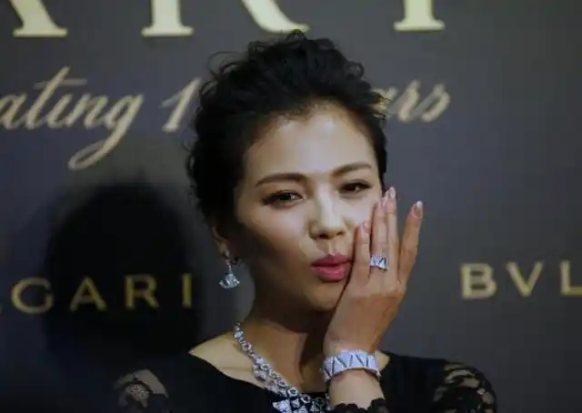 这些女明星的手被说丑?网友:脸能看,手没法儿看-搜狐大视野-搜狐新闻