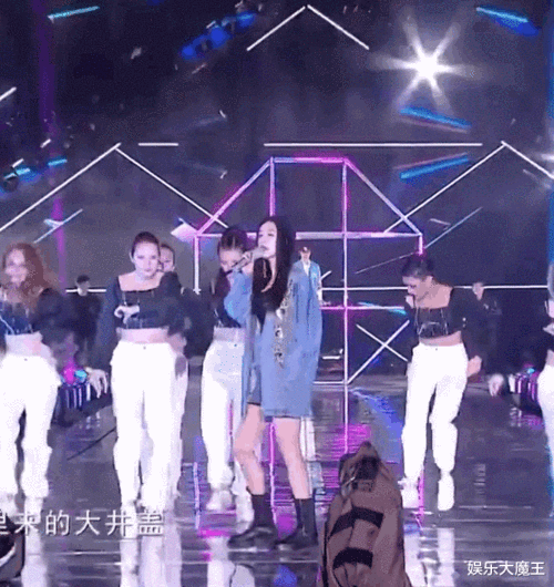 杨幂腾格尔唱野狼disco郭富城本尊也来了好想看被比划在胸口的男人