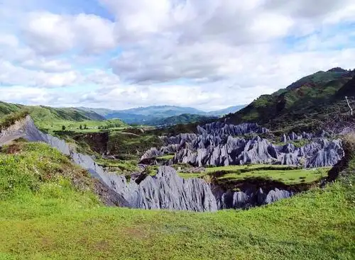 八美镇海拔:3450米.