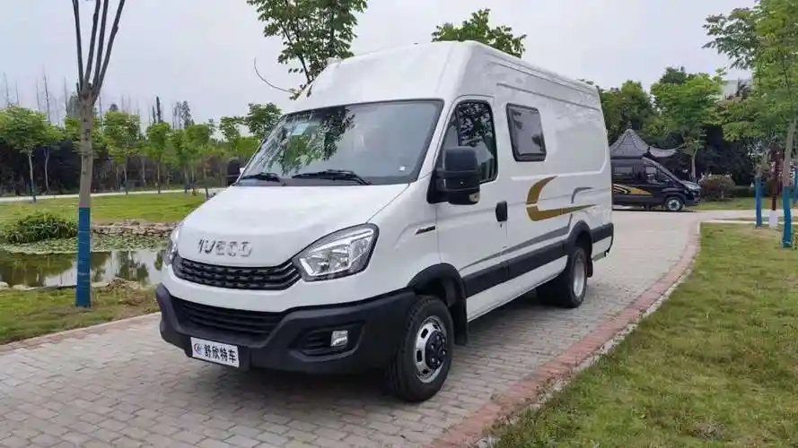 67依维柯599长b型房车价格