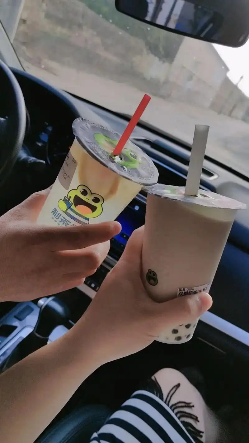 这悠悠荡荡的一年 我做了那么多改变 变三观 变模样 变心态